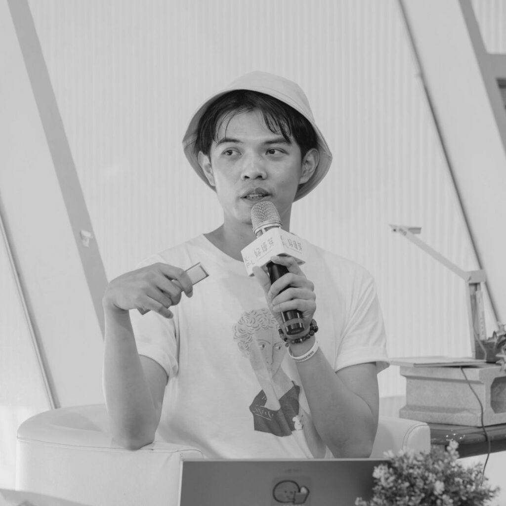 江坤森